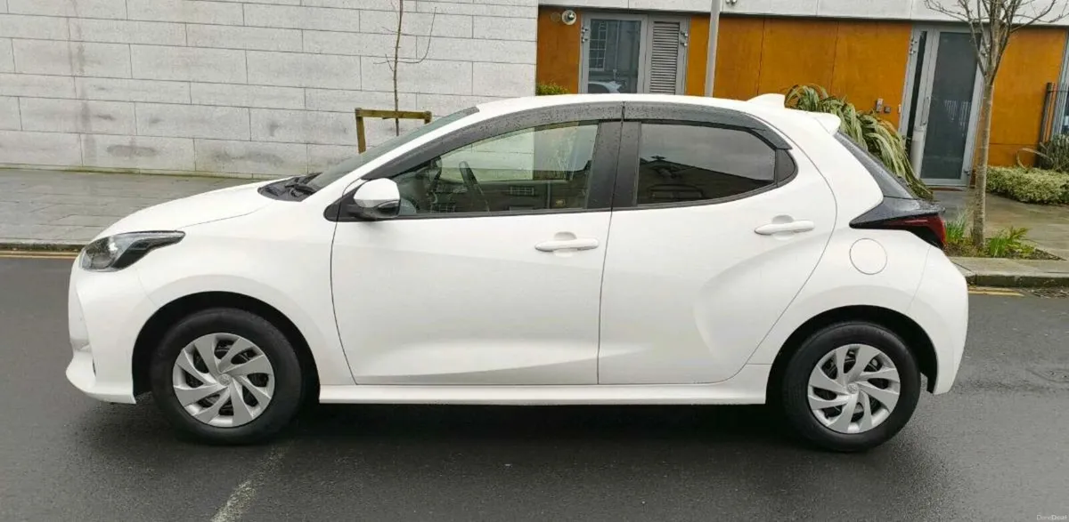 Toyota Yaris Hybrid – 2020 – NCT 2028 – Automatic - Image 4