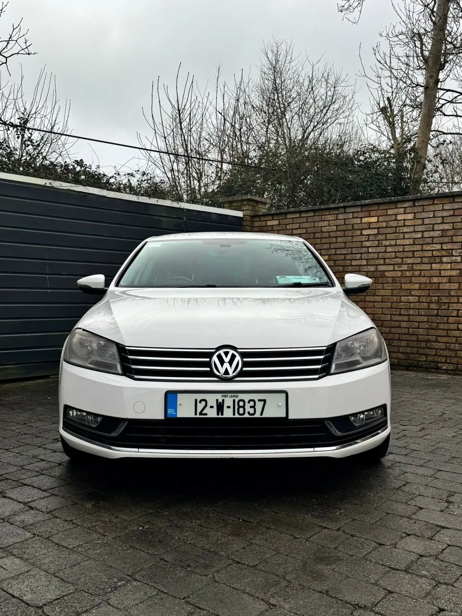 Volkswagen Passat - Image 3