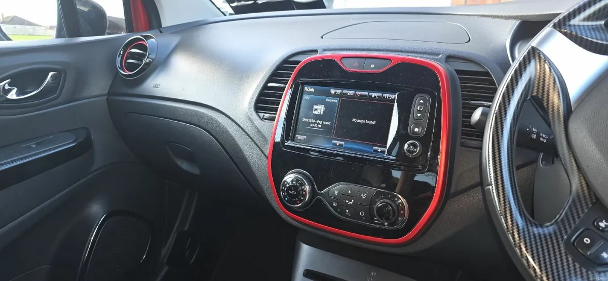 Renault Captur 2017 Low miles High Spec! - Image 4