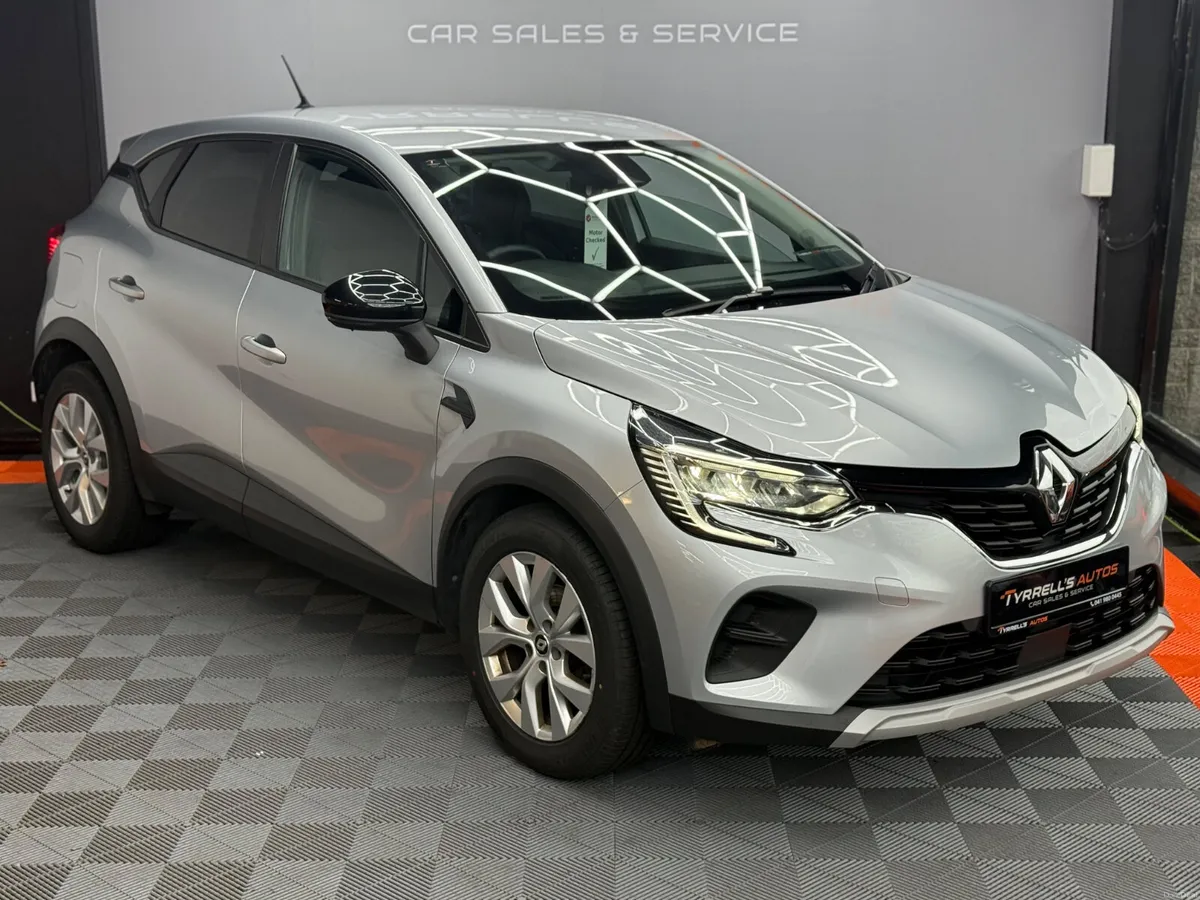 Renault Captur 1.0 Petrol ICONIC "ONE OWNER" 2022 - Image 2