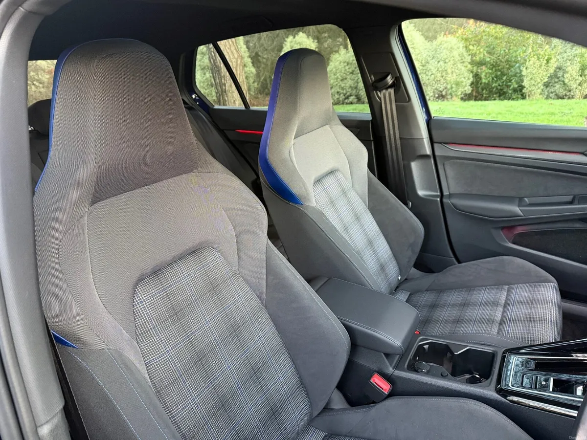 2022 Volkswagen Golf 1.4 TSI GTE 5dr DSG - Image 2