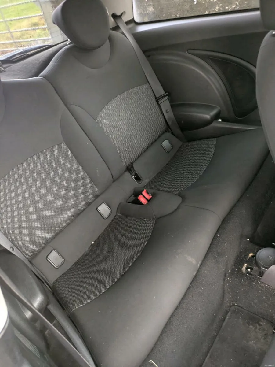 Mini 1.6 petrol - Image 4