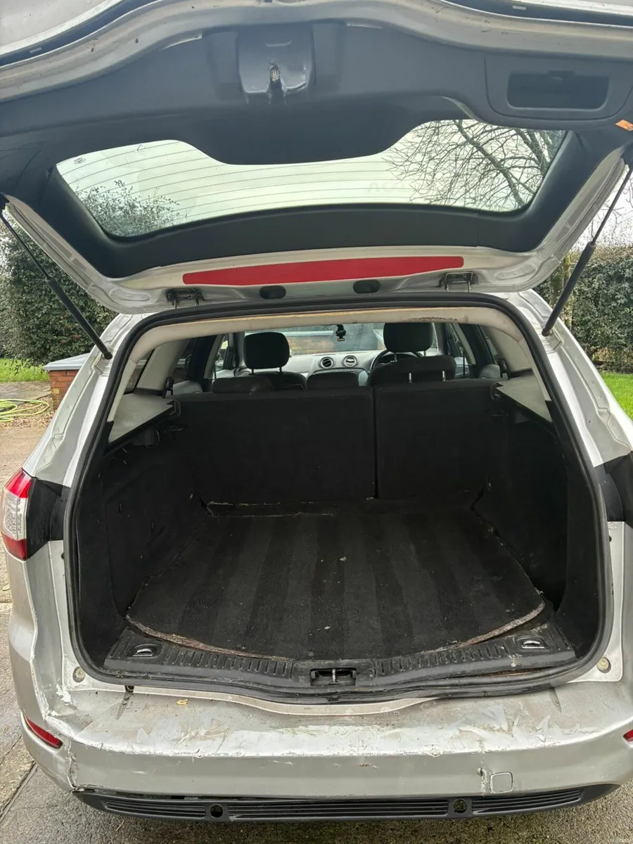 Ford Mondeo 2010  €1000 must go today!!! - Image 2