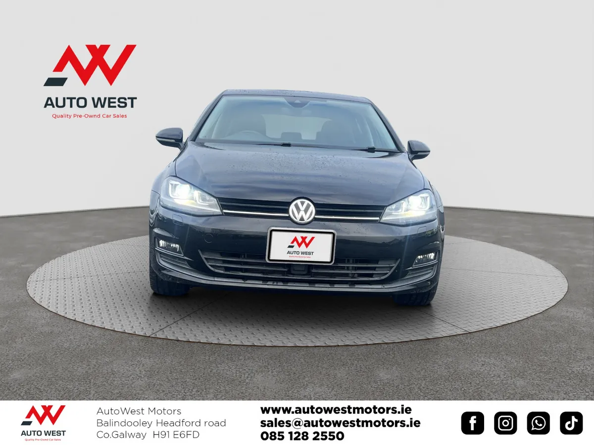 2017 Volkswagen Golf 1.2 TSI Automatic (19K KM) - Image 2