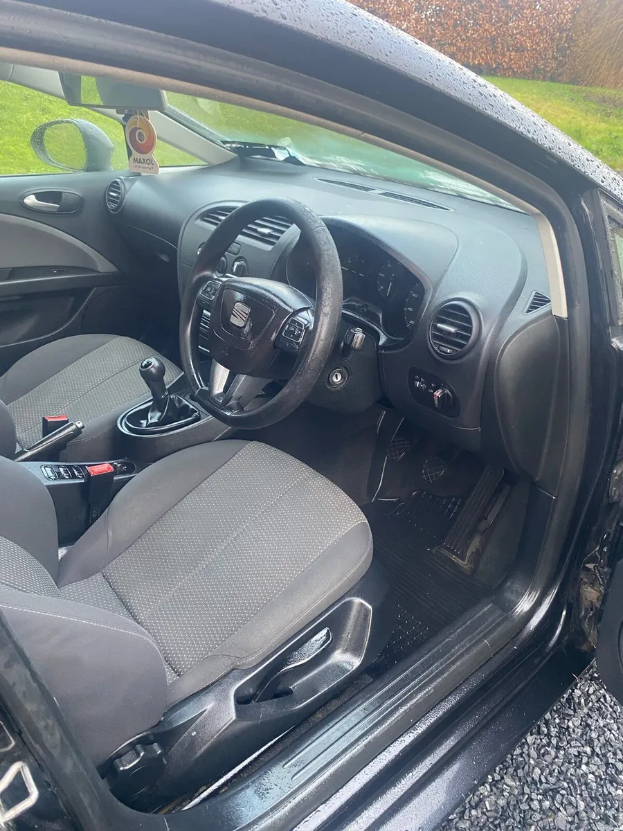 SEAT Leon 2010 NEEDS ENGINE - Image 4