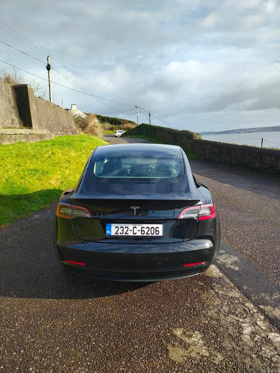 Tesla Model 3 2023 - Image 1