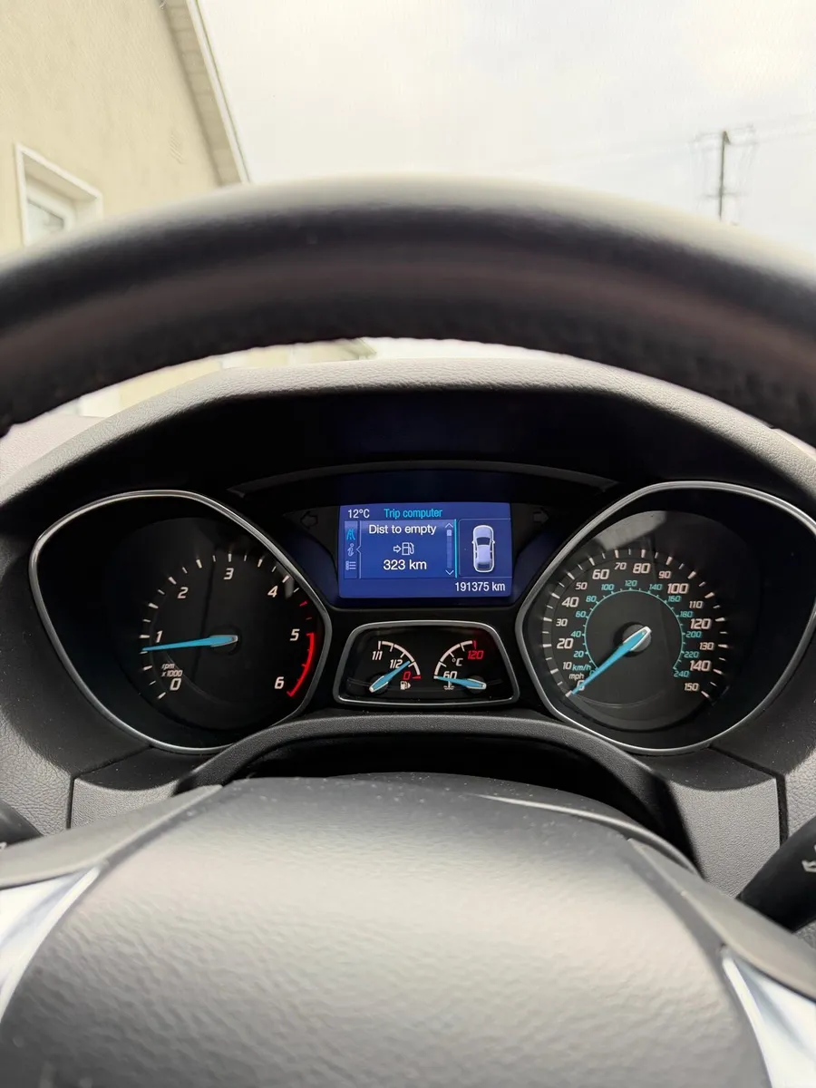 2014 ford focus zetec spec 1.6 diesel - Image 2