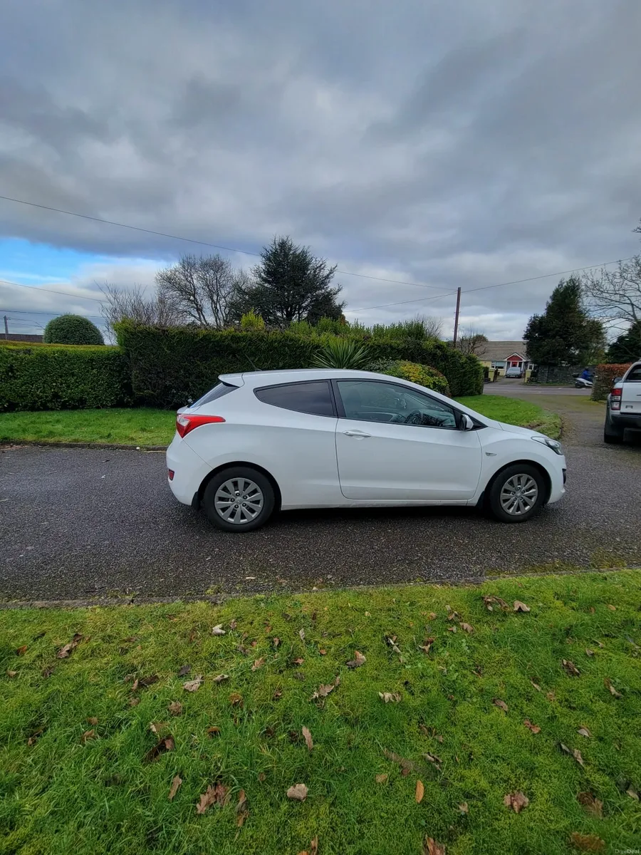 Hyundai i30 2015 - Image 4