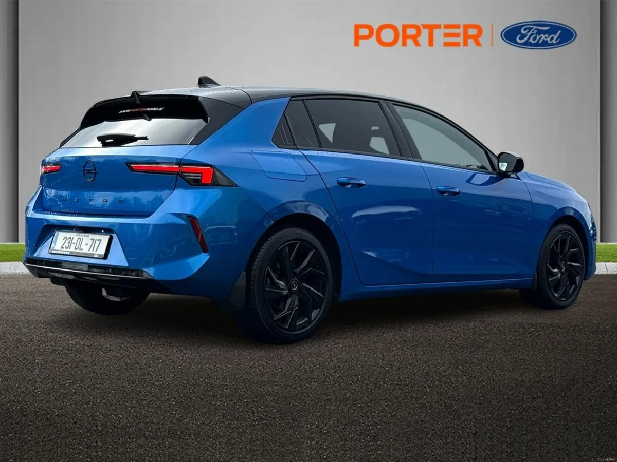 Opel Astra SRi 1.2 Turbo 130PS 6 Speed - Image 4