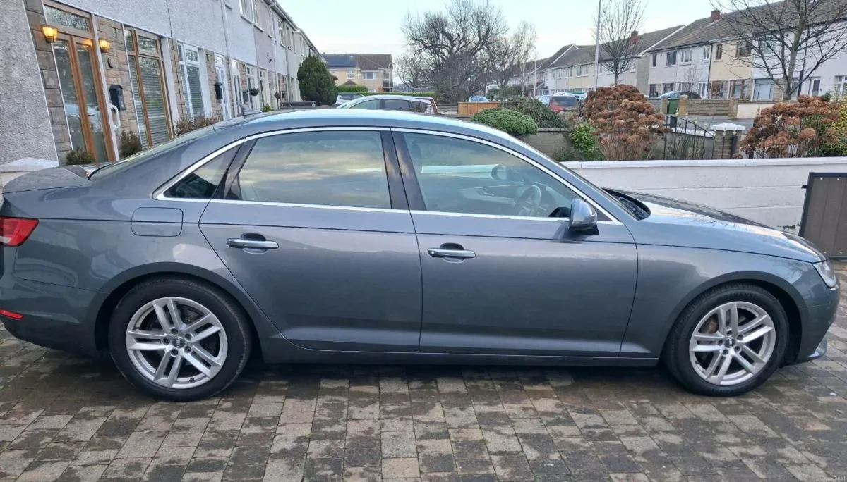 Audi A4 2017 - Image 3