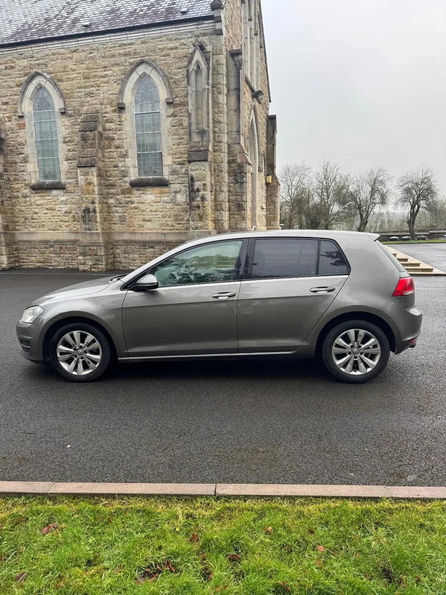 Volkswagen Golf 1.6 TDI SE BLUEMOTION - Image 4