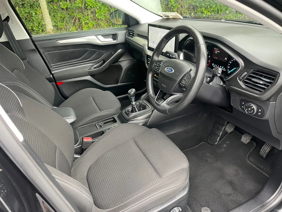 Ford Focus 2023 - Image 4