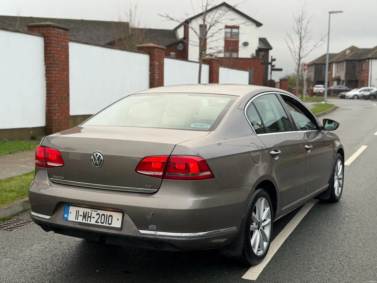 2011 vw passat 1.6tdi diesel low kms with nct - Image 3