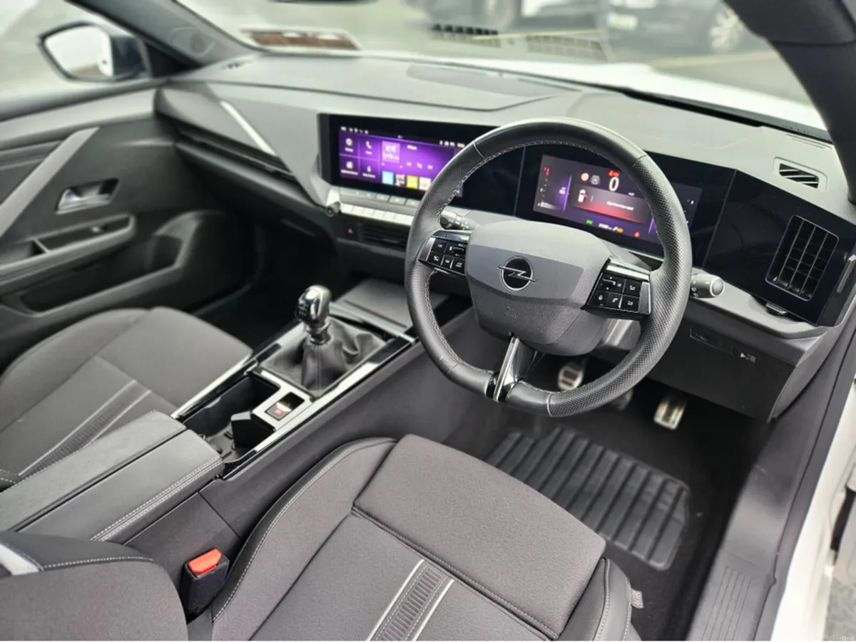 Opel Astra SRI-1.2 130PS - Image 3