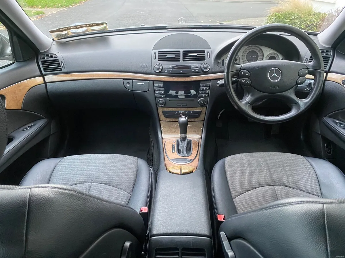 Mercedes-Benz E200 08 Avantgarde - Image 3