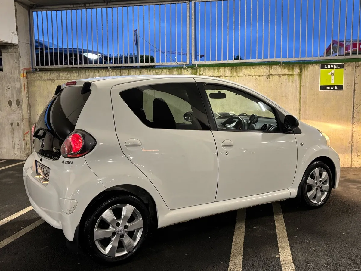 Toyota Aygo  Manual NCTD - Image 2