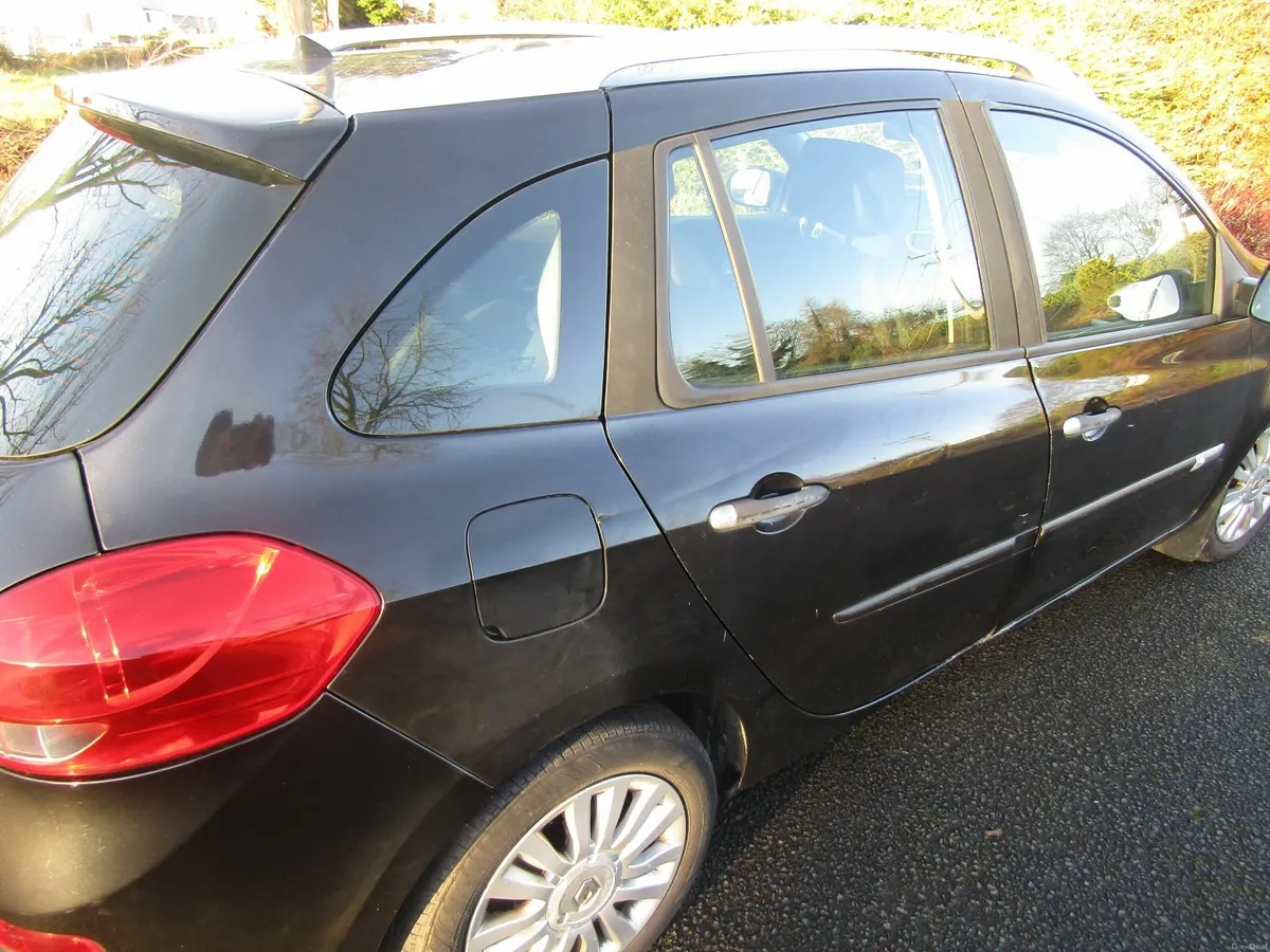 Renault grand Clio 2010 - Image 2