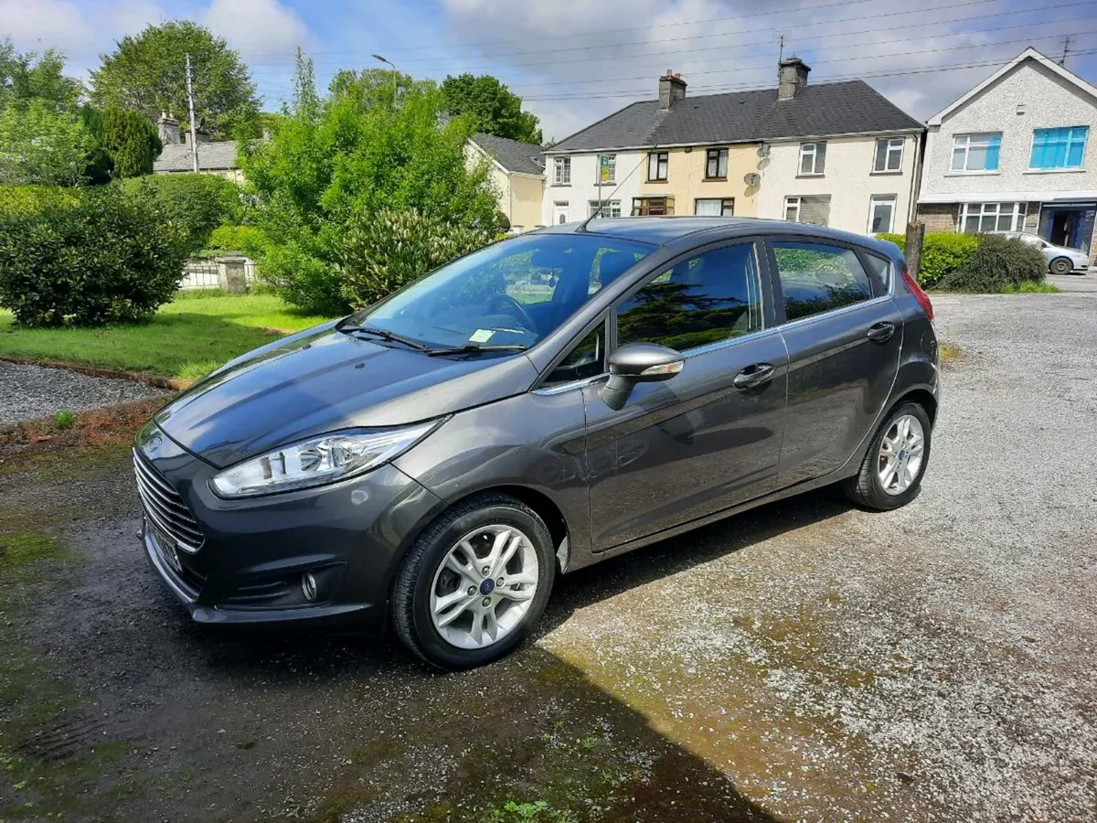 Ford Fiesta 2017 - Image 2