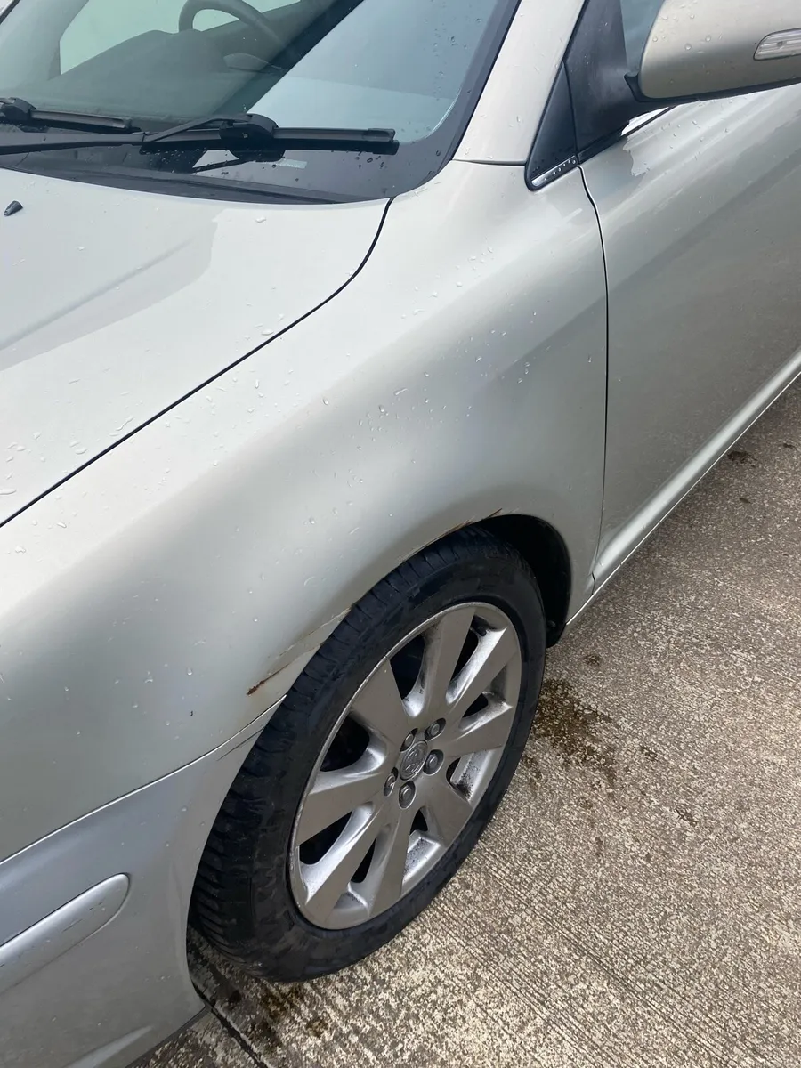 Toyota avensis - Image 3