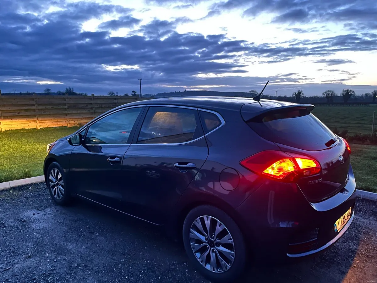 Kia Ceed 2017 1.6 CRDi - Image 3