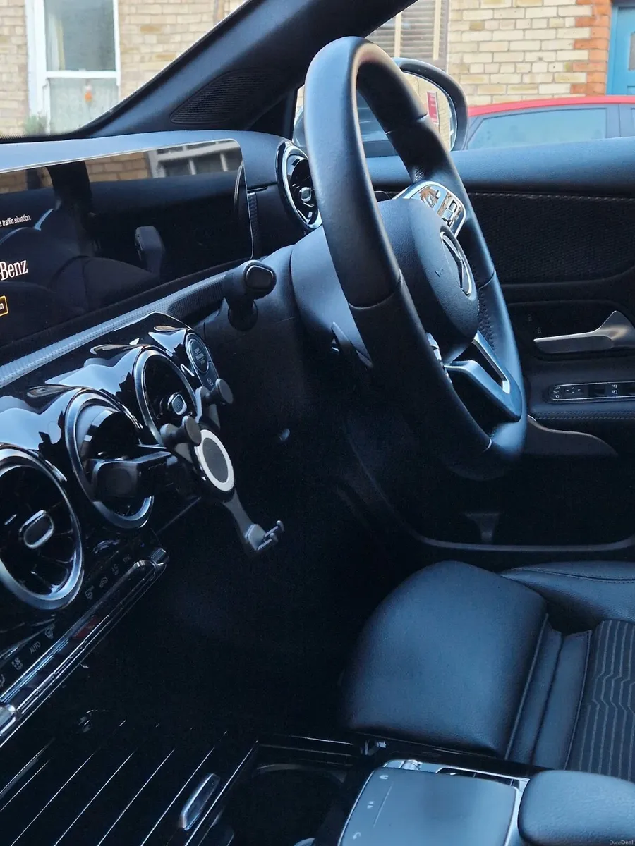 Mercedes-Benz A-Class 2018 - Image 2