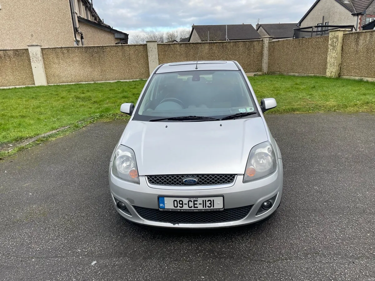 FORD FIESTA 1.4 diesel 2009 - Image 3