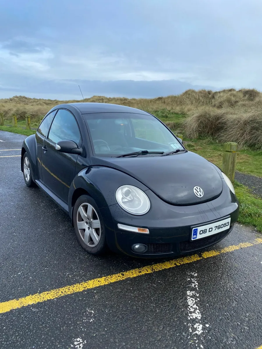 Volkswagen Beetle 2008 - Image 2