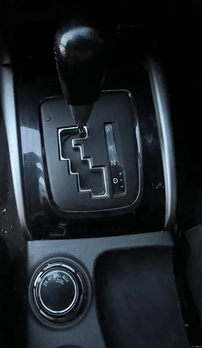 Mitsubishi L200 Warrior (2018) - Image 3