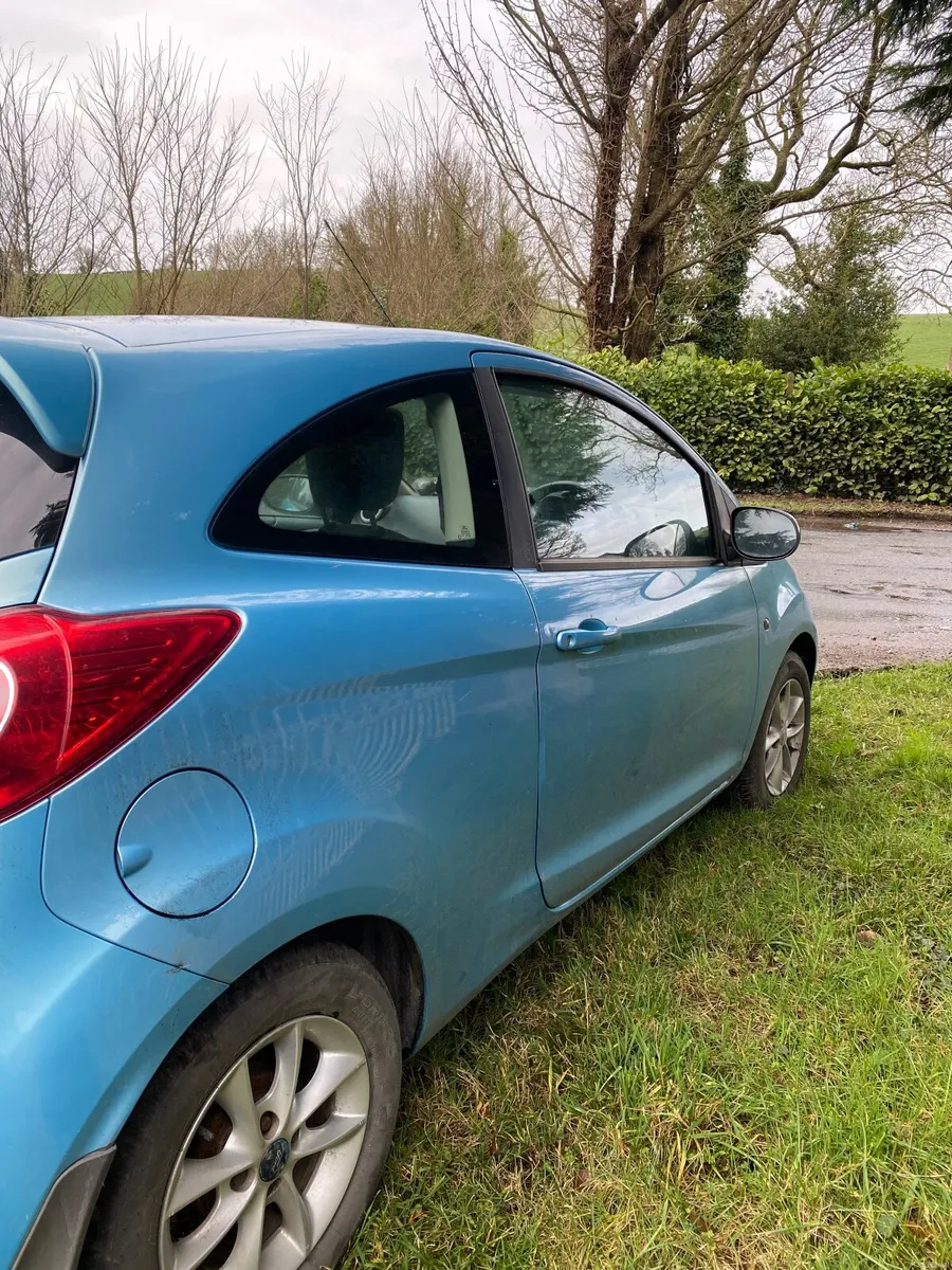 Ford KA 2009 - Image 2