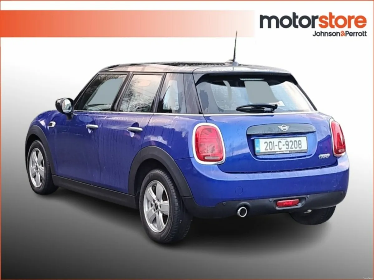 Mini Cooper Cooper Classic Auto - Image 3