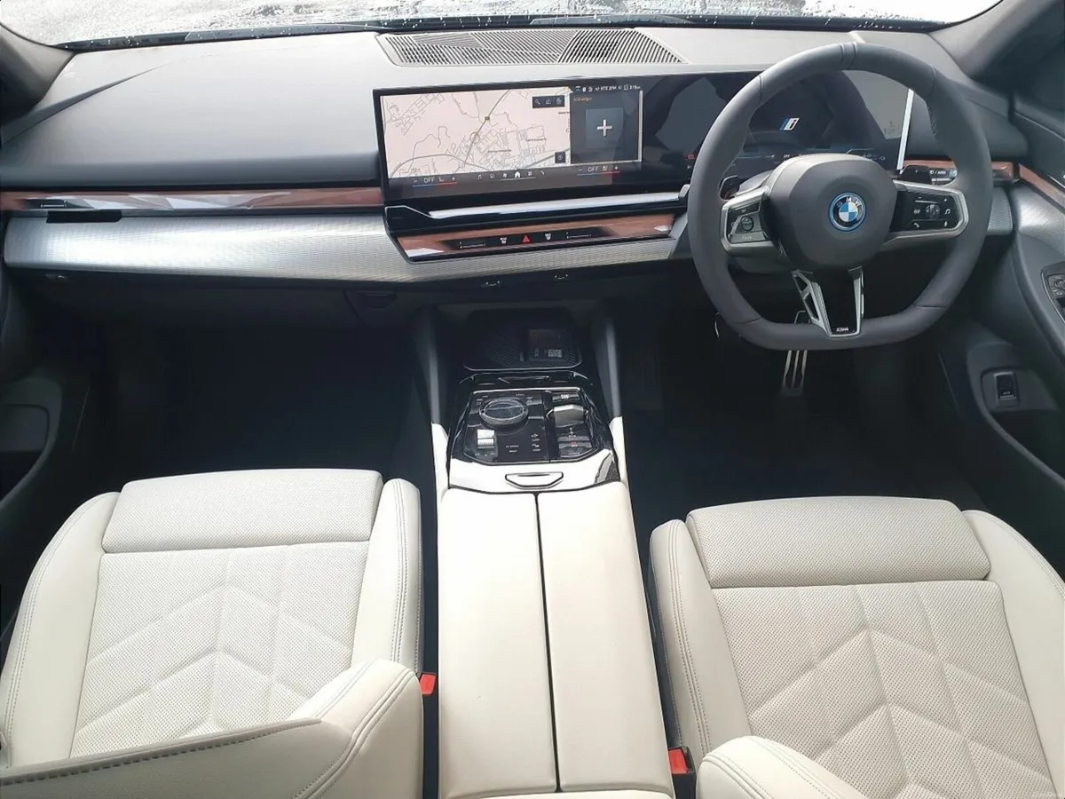 BMW 5-Series 530e M Sport Pro Touring - Image 4