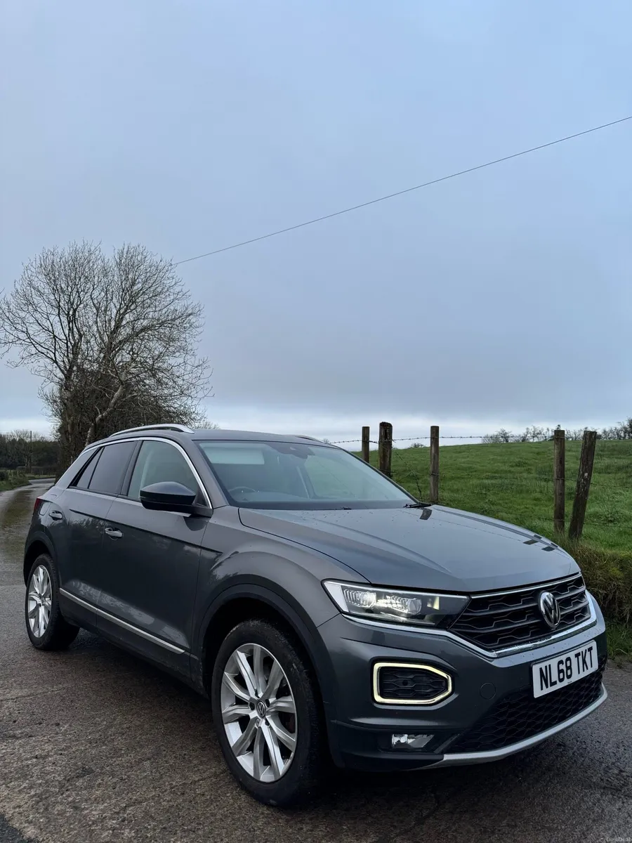 VW T Roc | High Spec | 2 Litre Diesel - Image 2