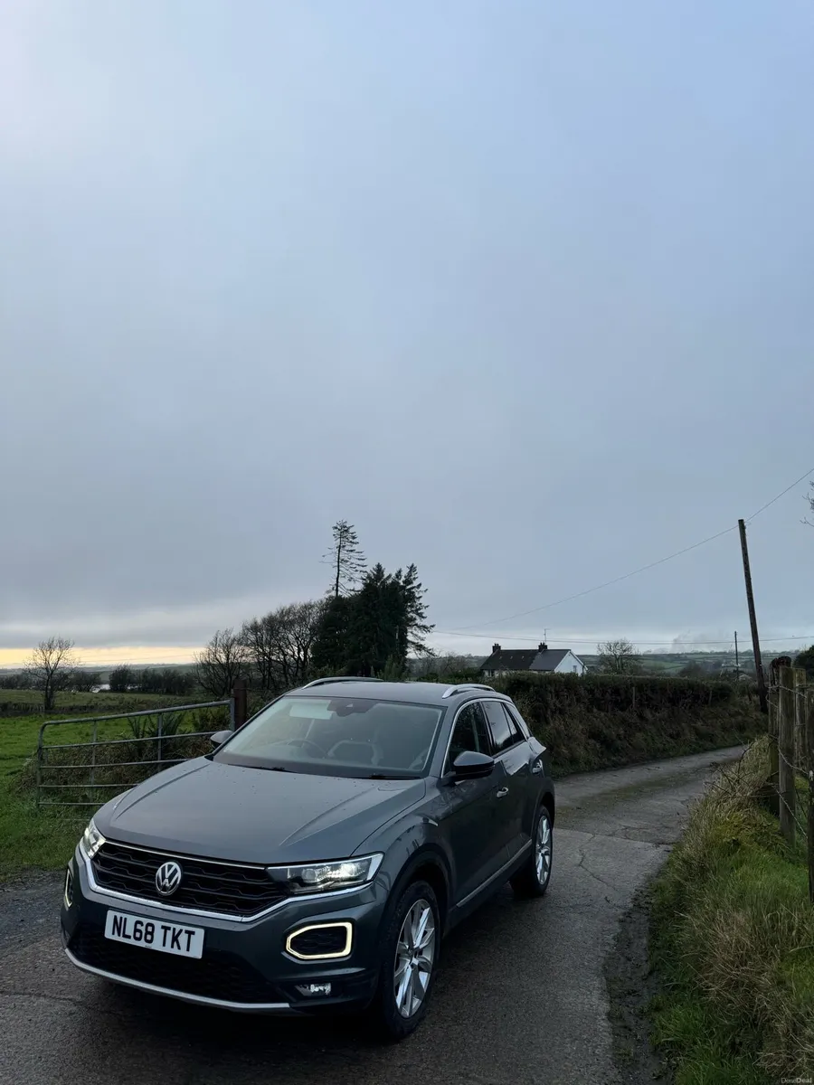VW T Roc | High Spec | 2 Litre Diesel - Image 4