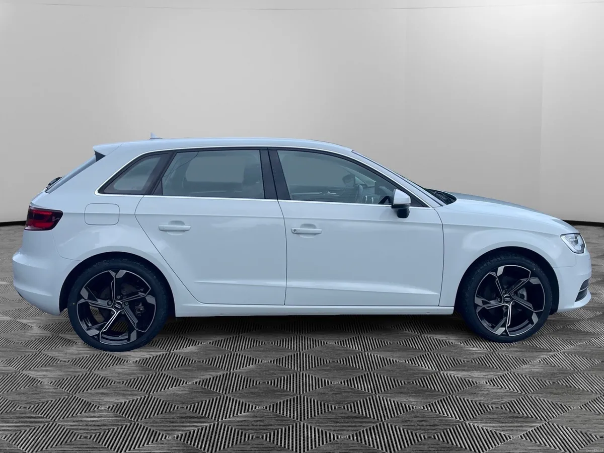 Audi A3 S-Tronic - Pearl White-Mint - Image 3