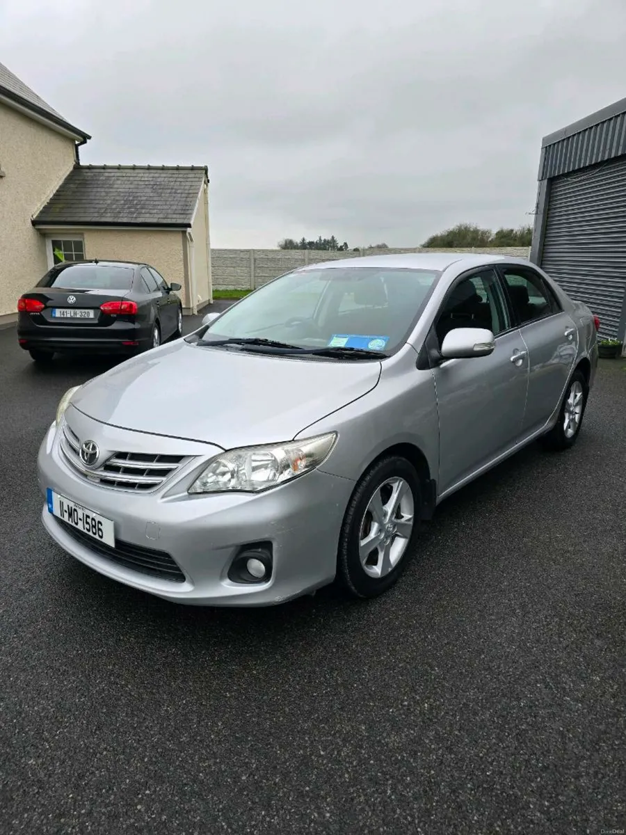 Toyota Corolla - Image 2