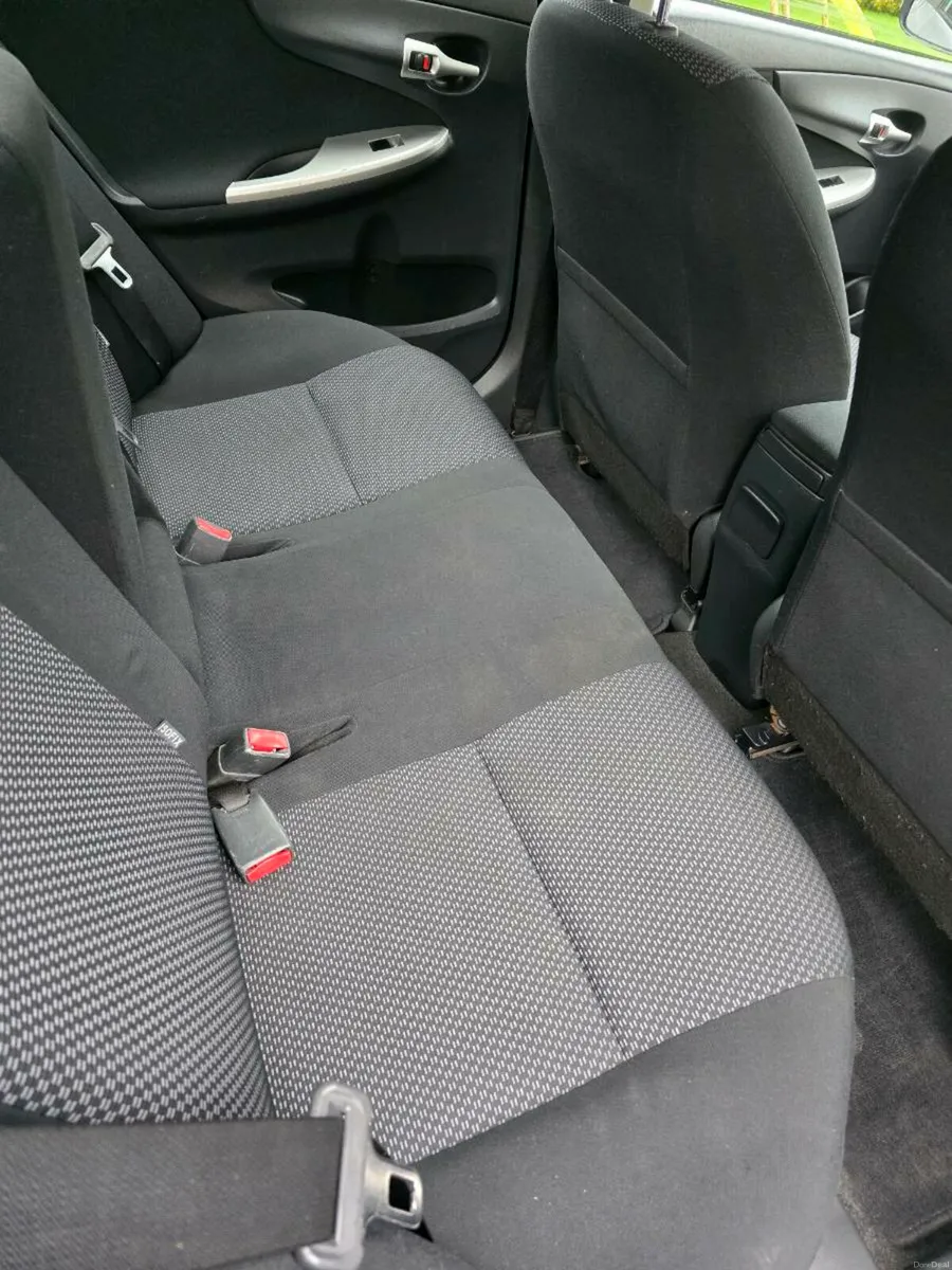 Toyota Corolla - Image 3