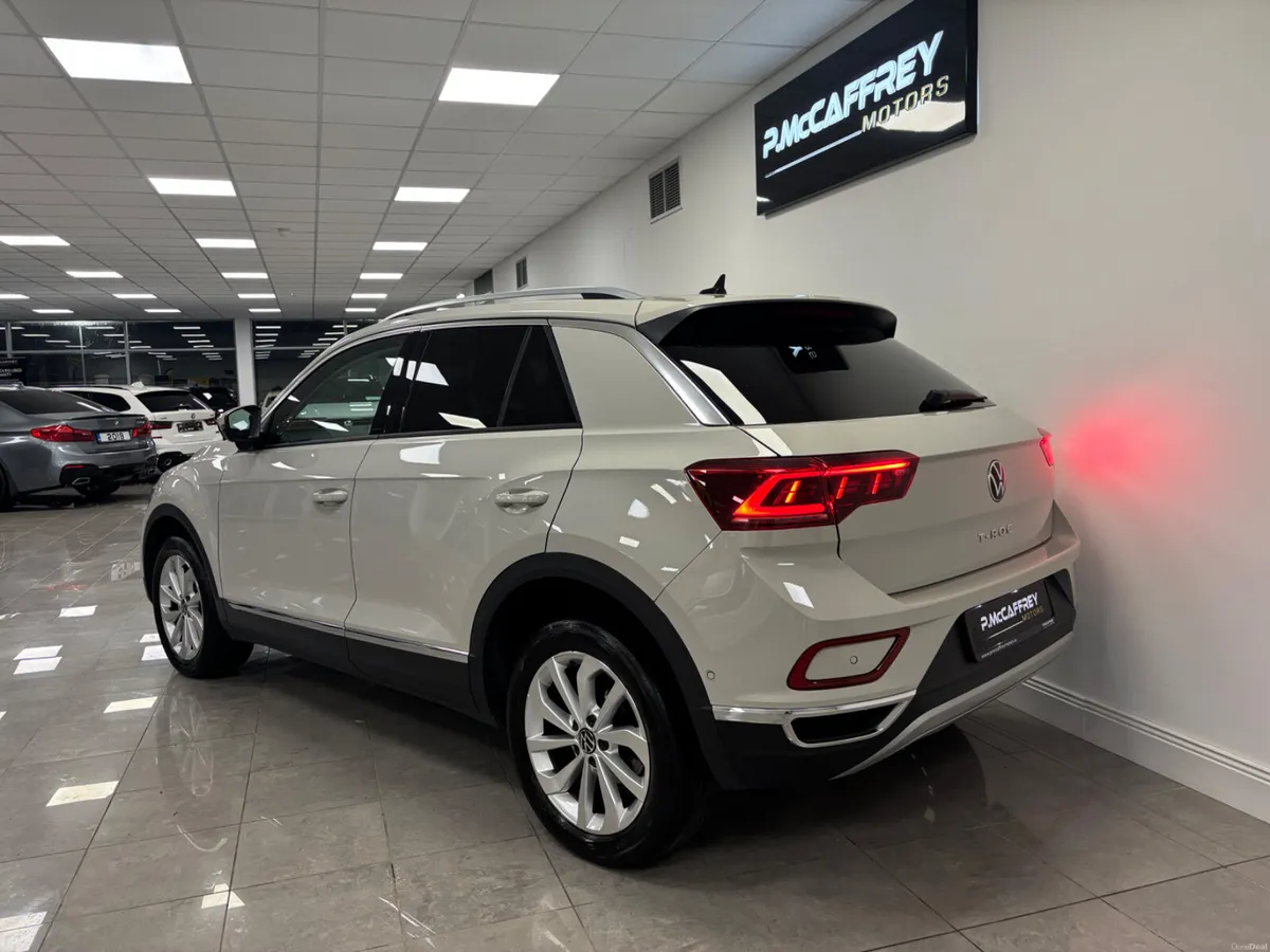 2022 VOLKSWAGEN T-ROC 2.0 TDI STYLE 150 BHP AUTO - Image 3