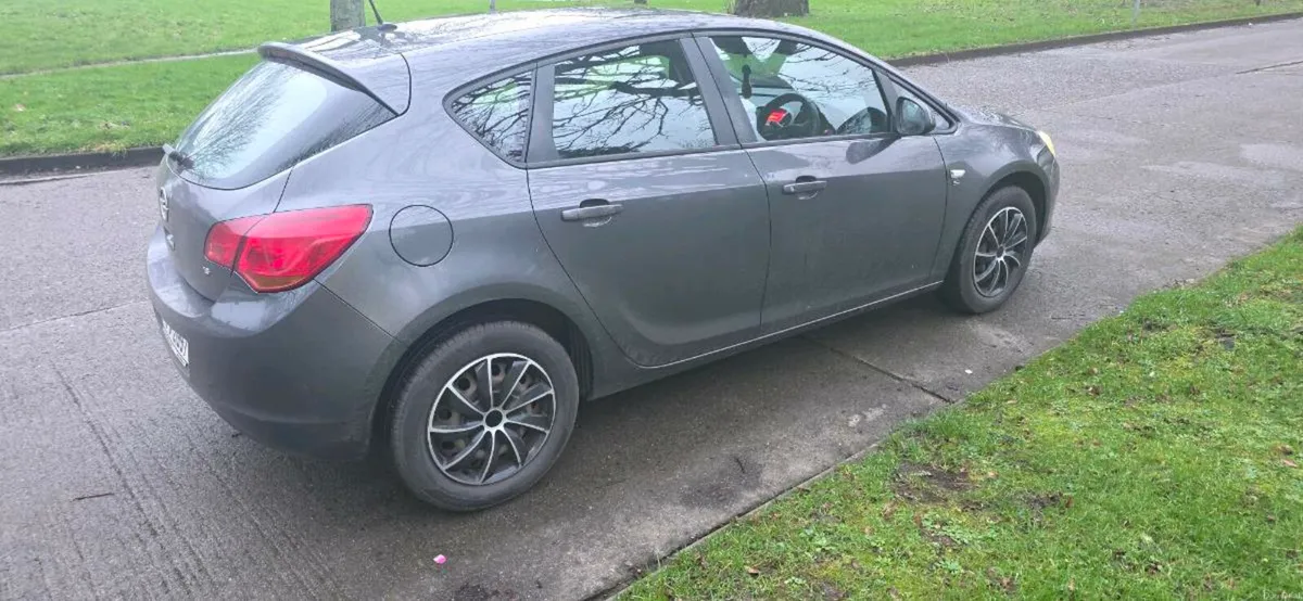 Opel Astra 1.6 automatic - Image 4