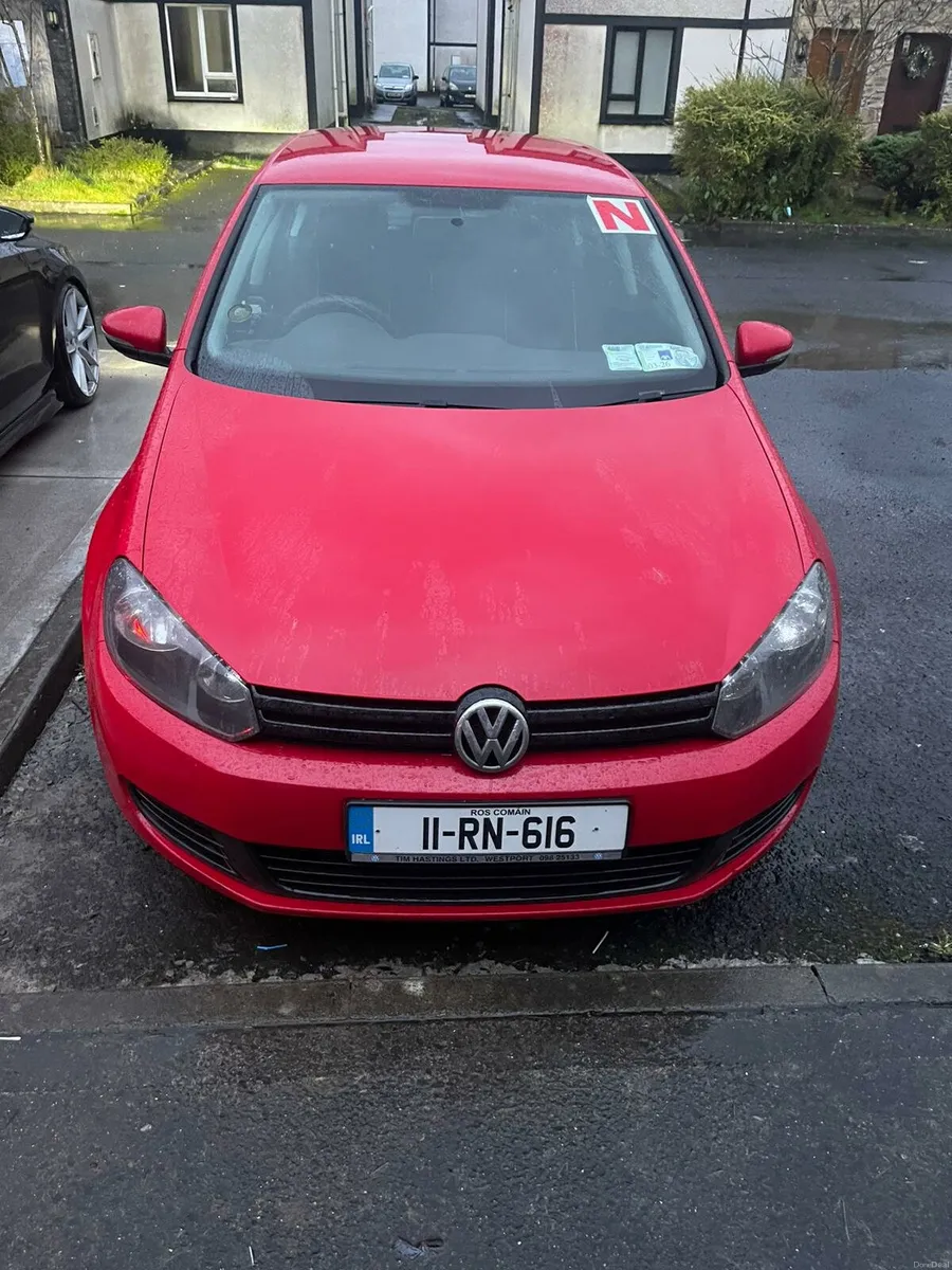 Volkswagon golf 2011 - Image 1