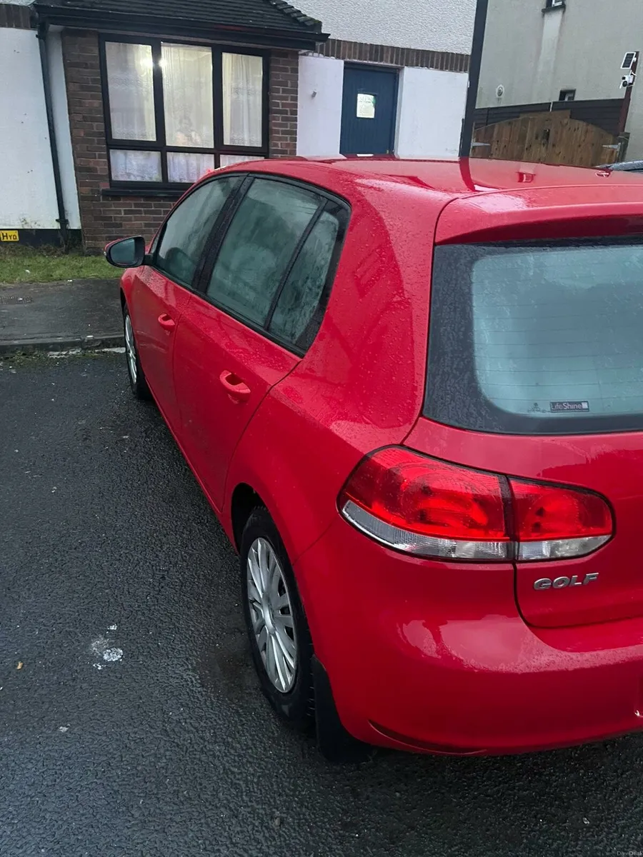 Volkswagon golf 2011 - Image 4