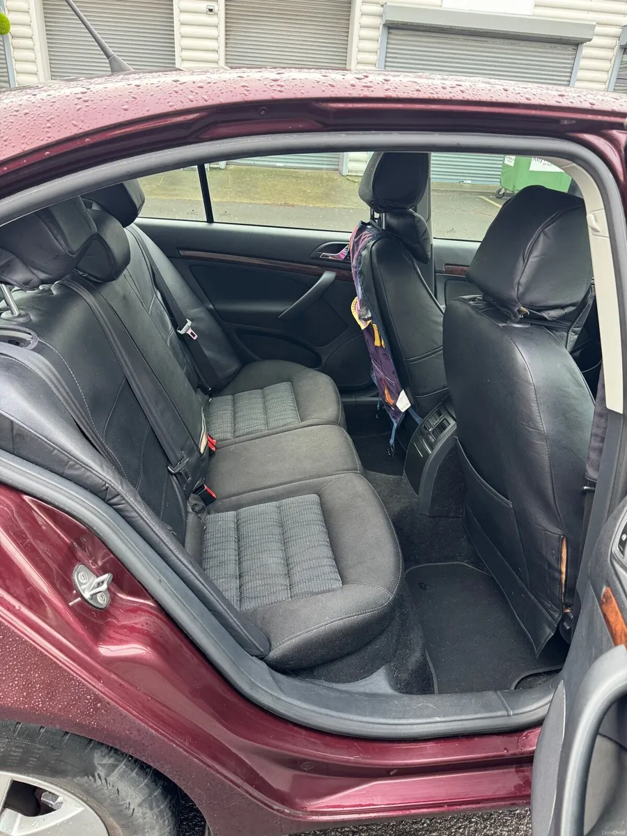 Skoda Octavia 1.6 Diesel Automatic Car - Image 4