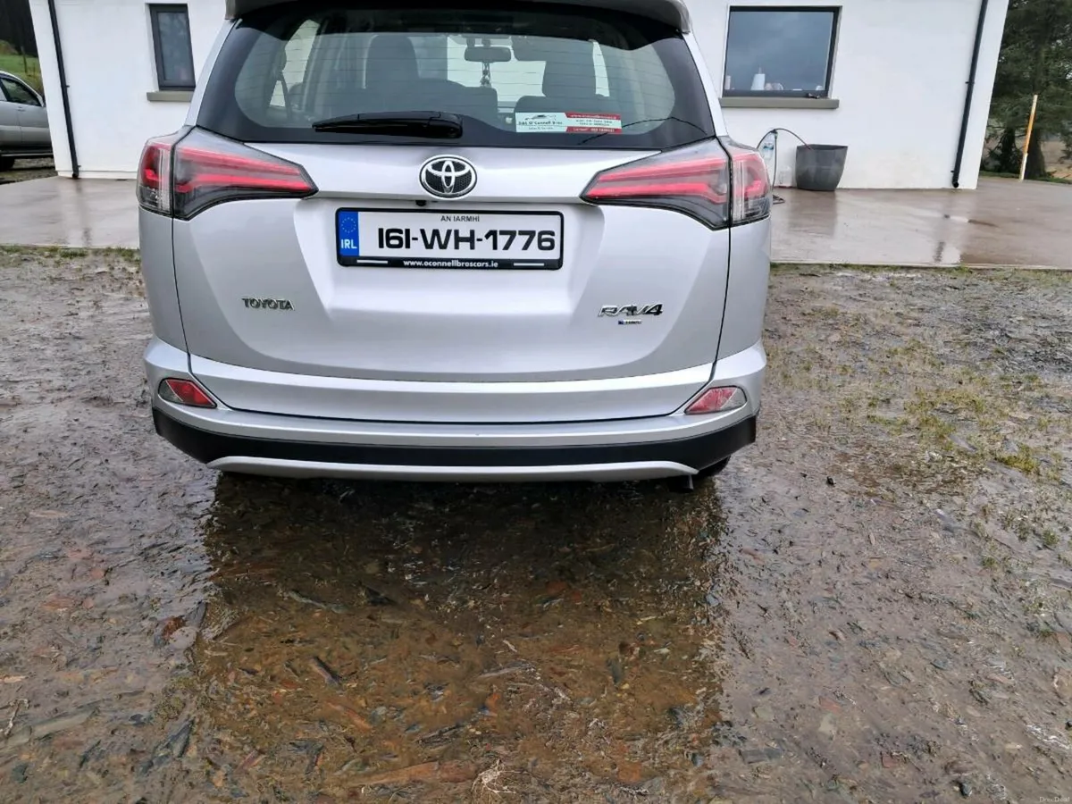 2016 Toyota Rav4 - Image 4