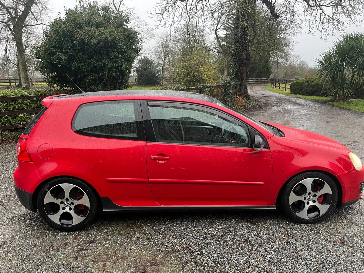 Volkswagen Golf GTI - Image 4