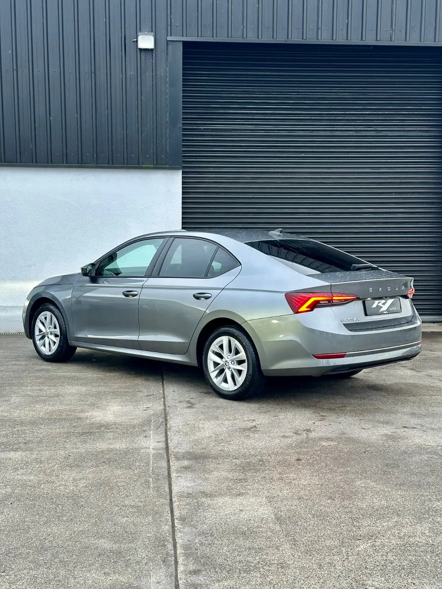 2024 SKODA OCTAVIA 2.0 TDI AMBITION 115BHP - Image 4