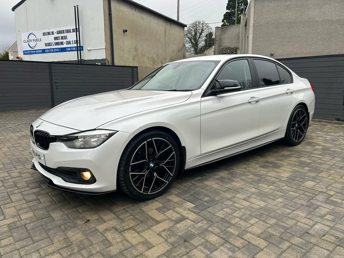 2016 BMW BMW 320D EFFICIENT DYNAMICS PLUS - Image 4