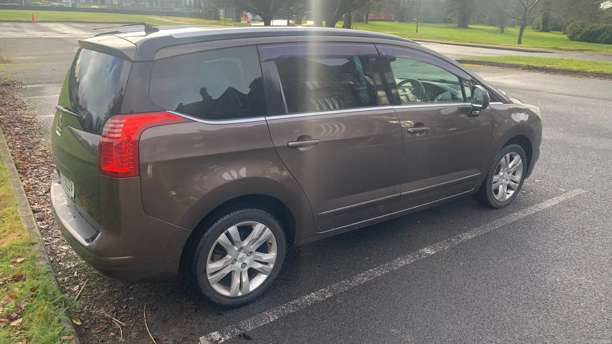 Peugeot 5008 2015 Automatic - Image 4