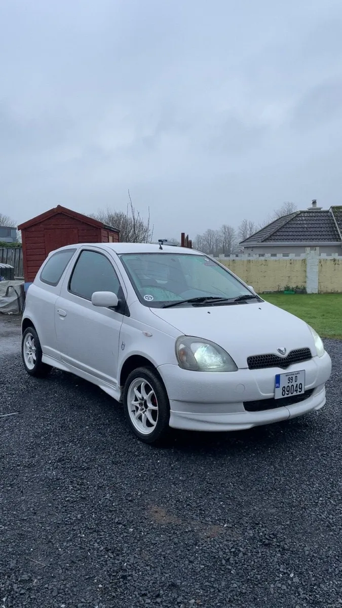Toyota Vitz - Image 1