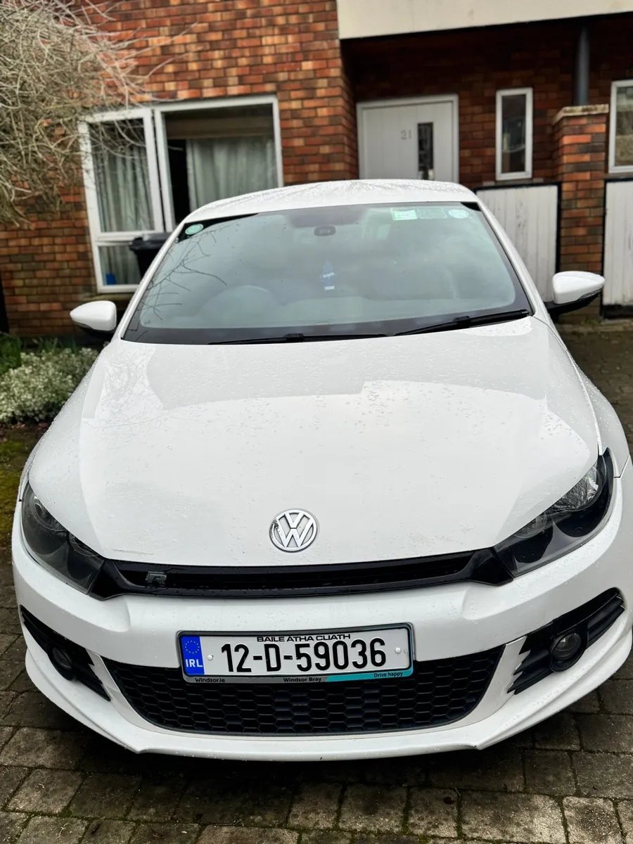 VW Scirocco R-Line 2.0 TDI – White - Image 2