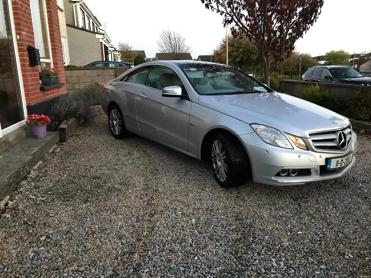 Mercedes Benz E Class Coupe - Image 3