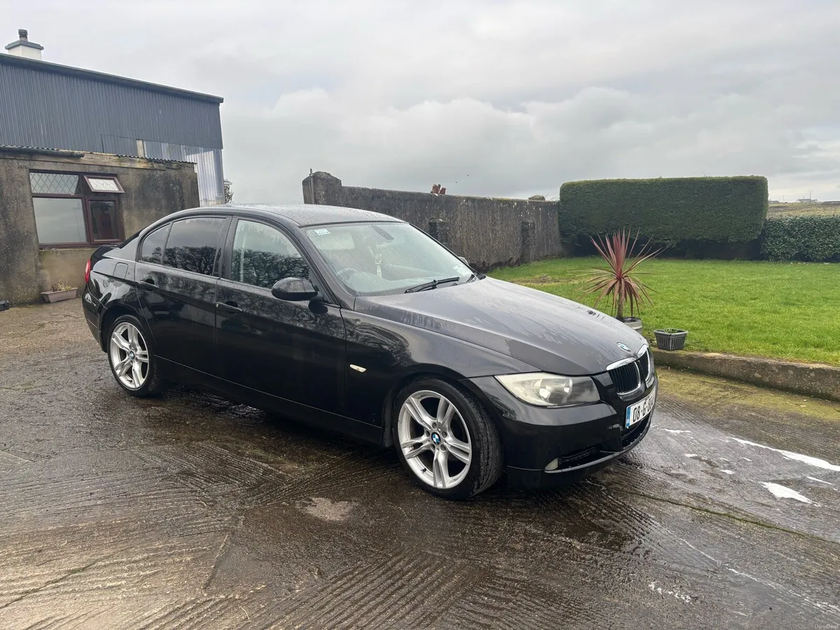 BMW 318d - Image 1